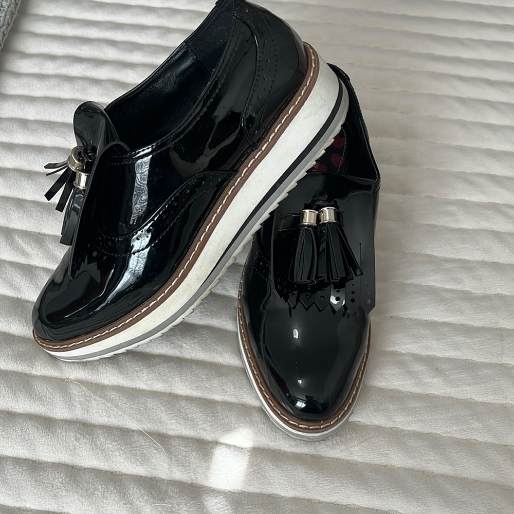 Zara woman’s platform Oxfords size 38